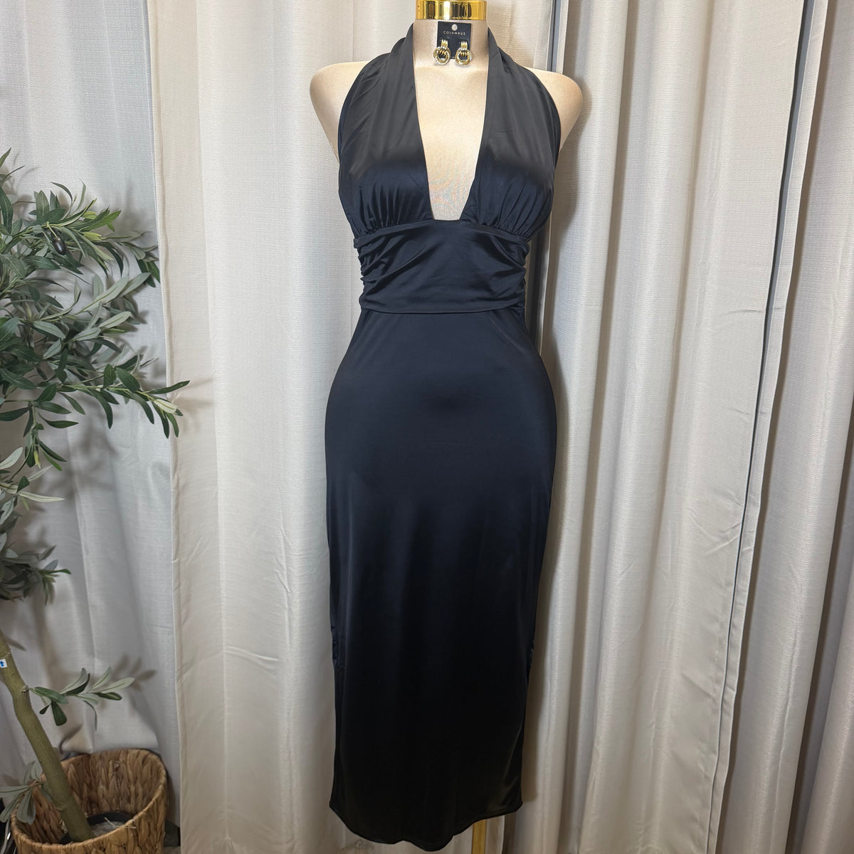 STRETCH SATIN KNIT OPEN BACK MIDI DRESS-Black