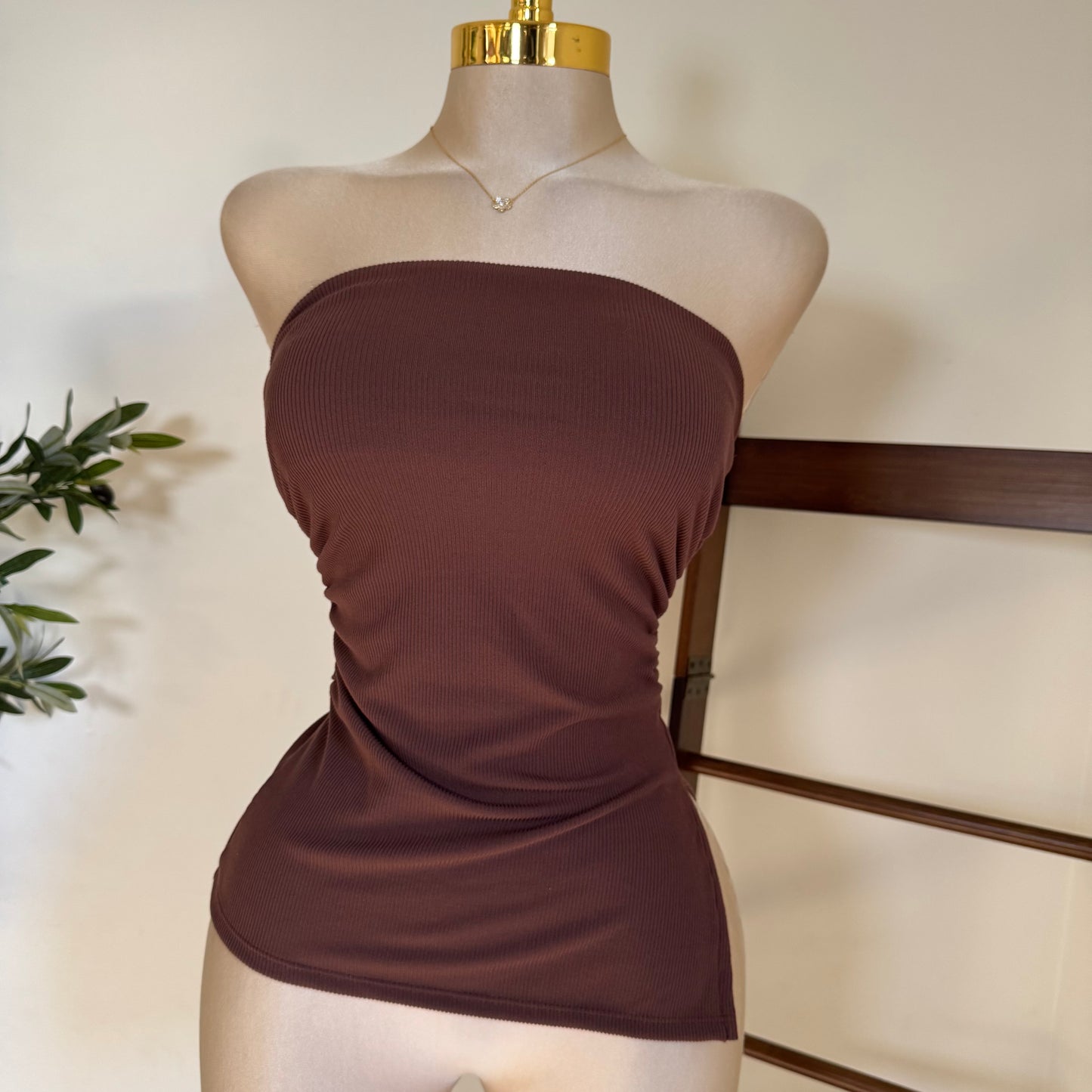 Strapless Ribbed Material Tube Top