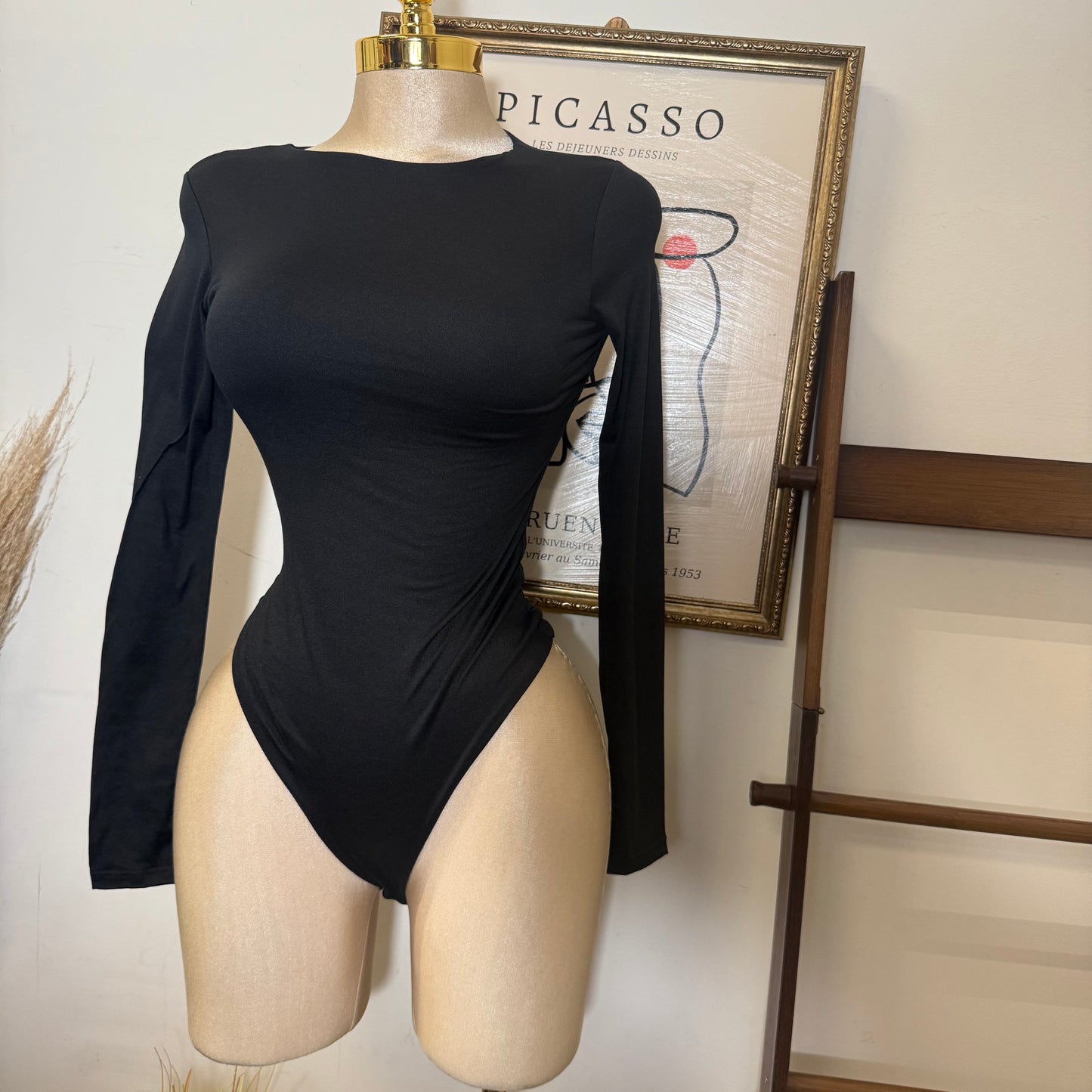 Long Sleeve Crew Neck Thong Bodysuit-Black