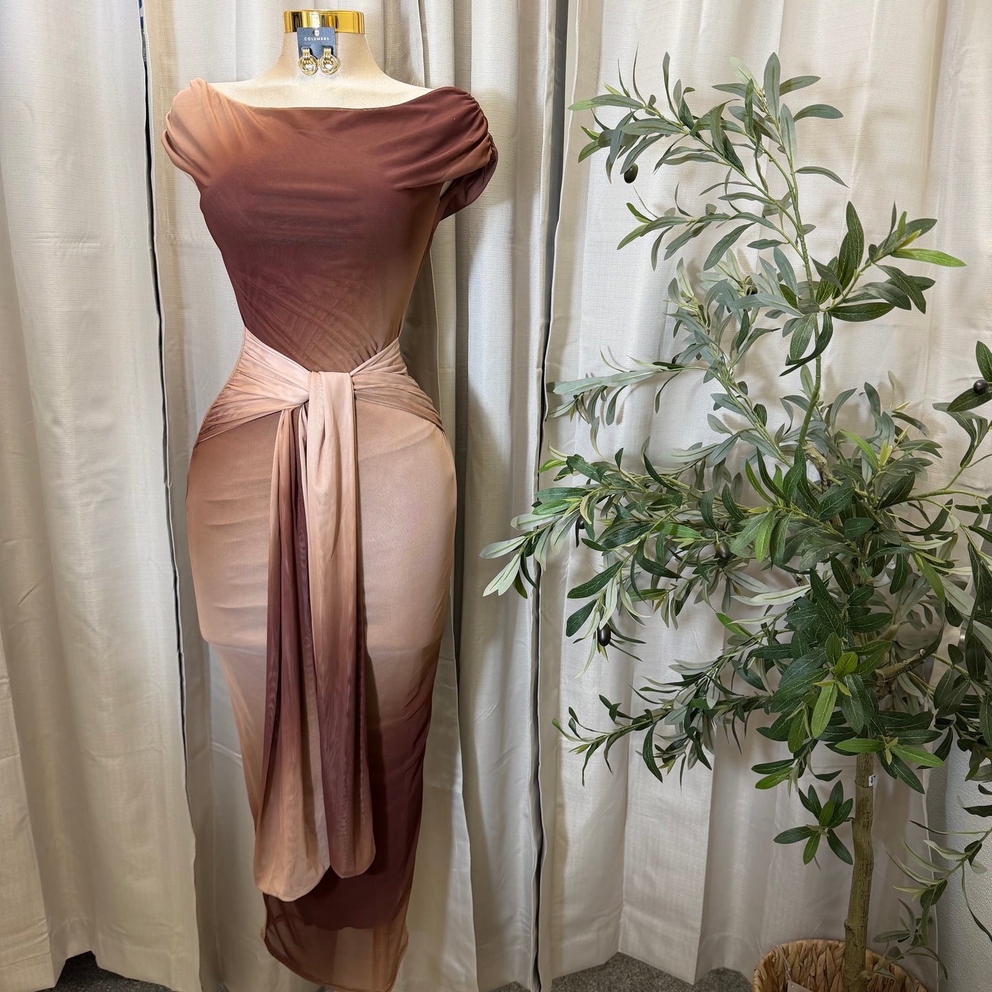 Off shoulder Mesh Ombré Maxi Dress-Brown