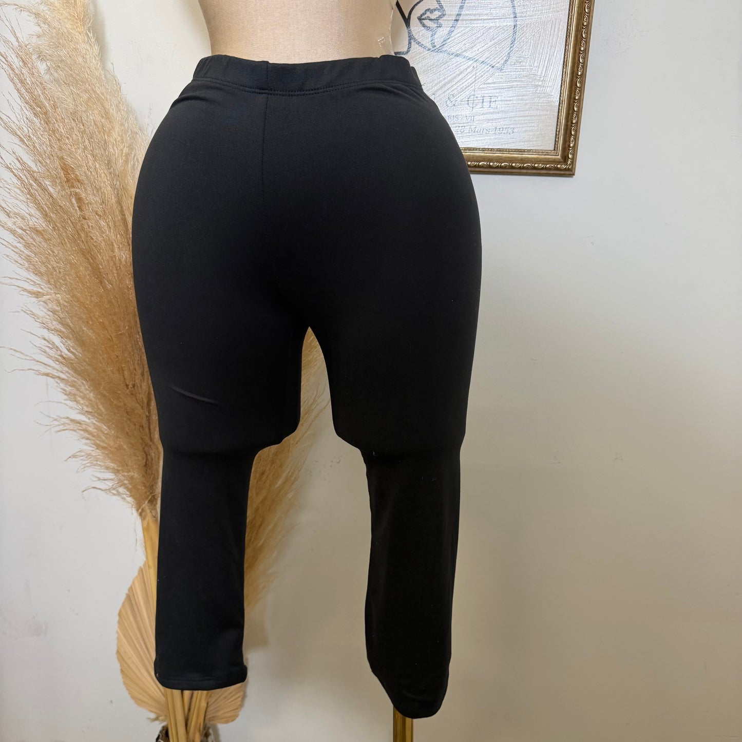 High waisted basic Capri Leggings-Black