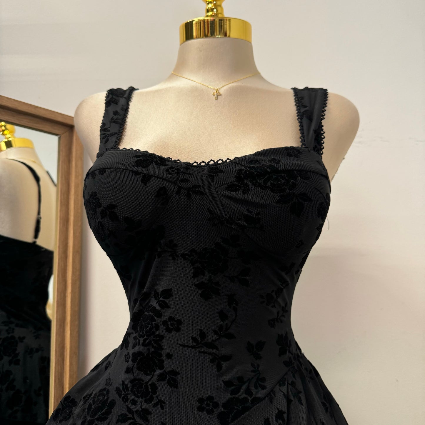 Floral Lace Trim Dress-Black/Black