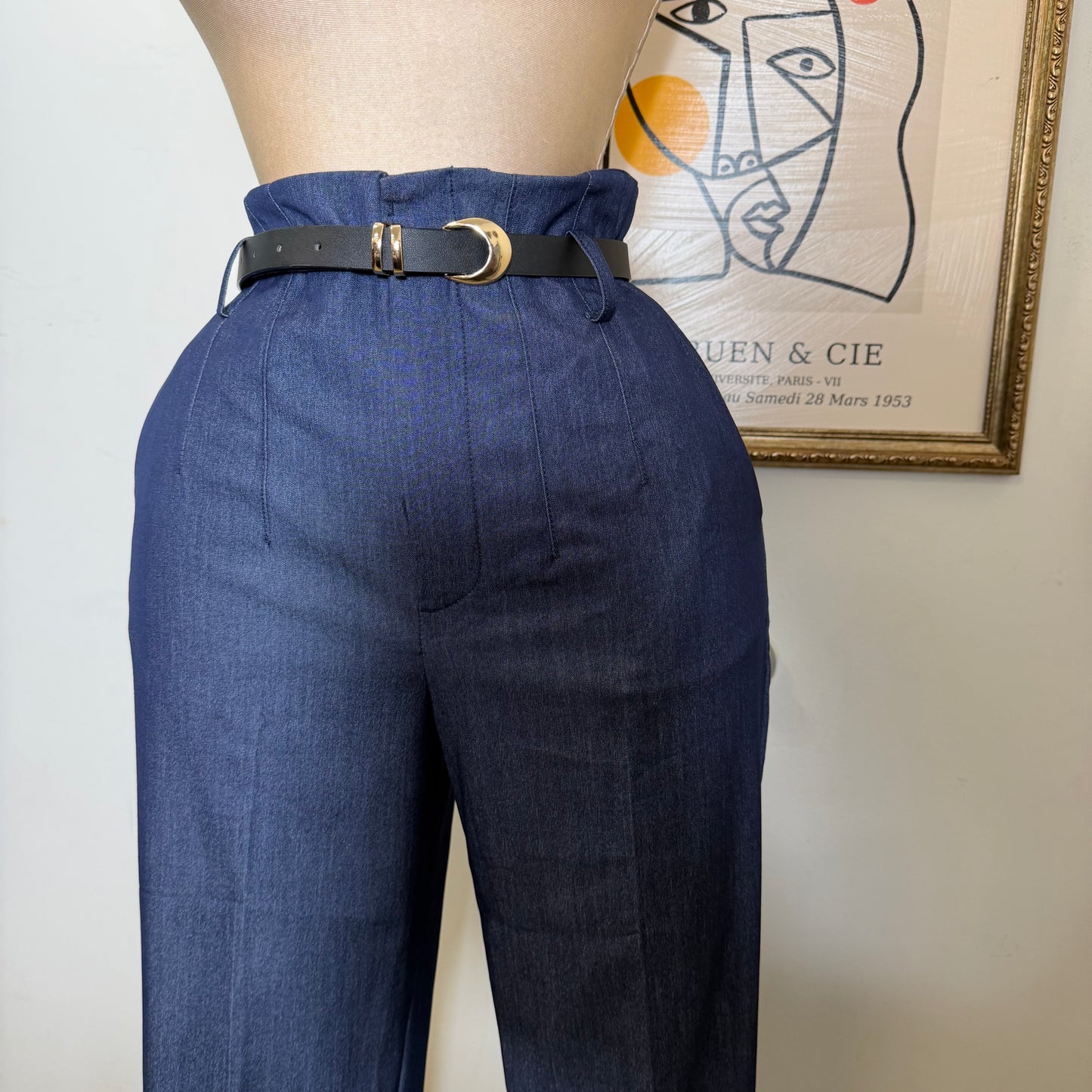 High-Waisted Copped Trousers w/Belt