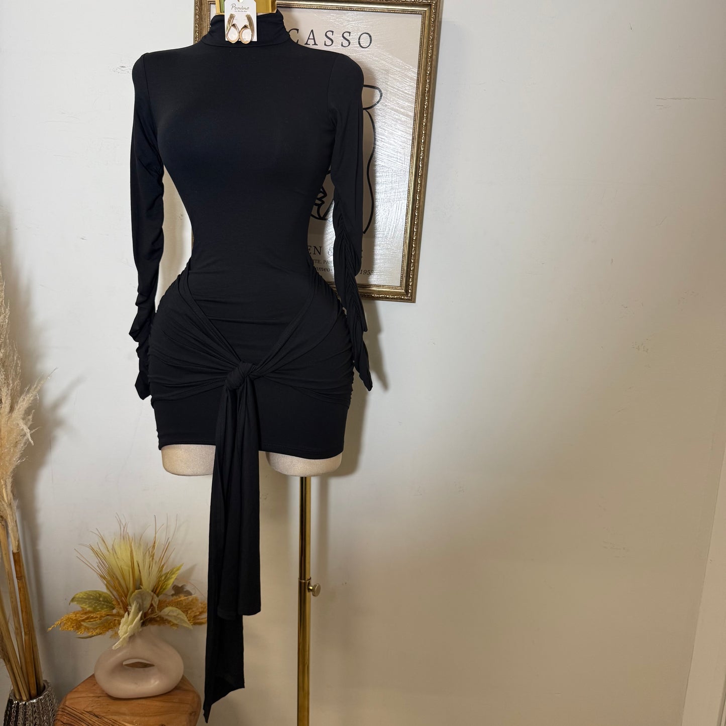Long Sleeve Front Tie Mini Dress-black