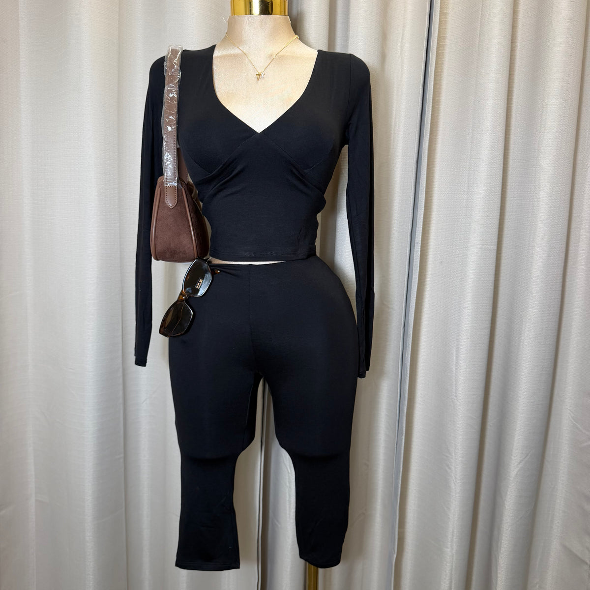 Deep Vneck Long Sleeve Crop Top with Seamed Bust Detail-Black