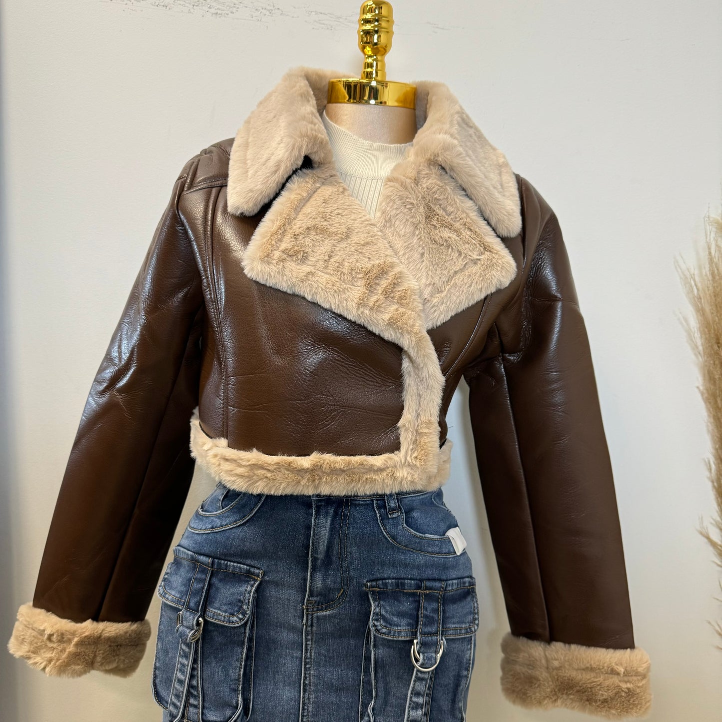 Chicago Cropped Leather Jacket -Brown