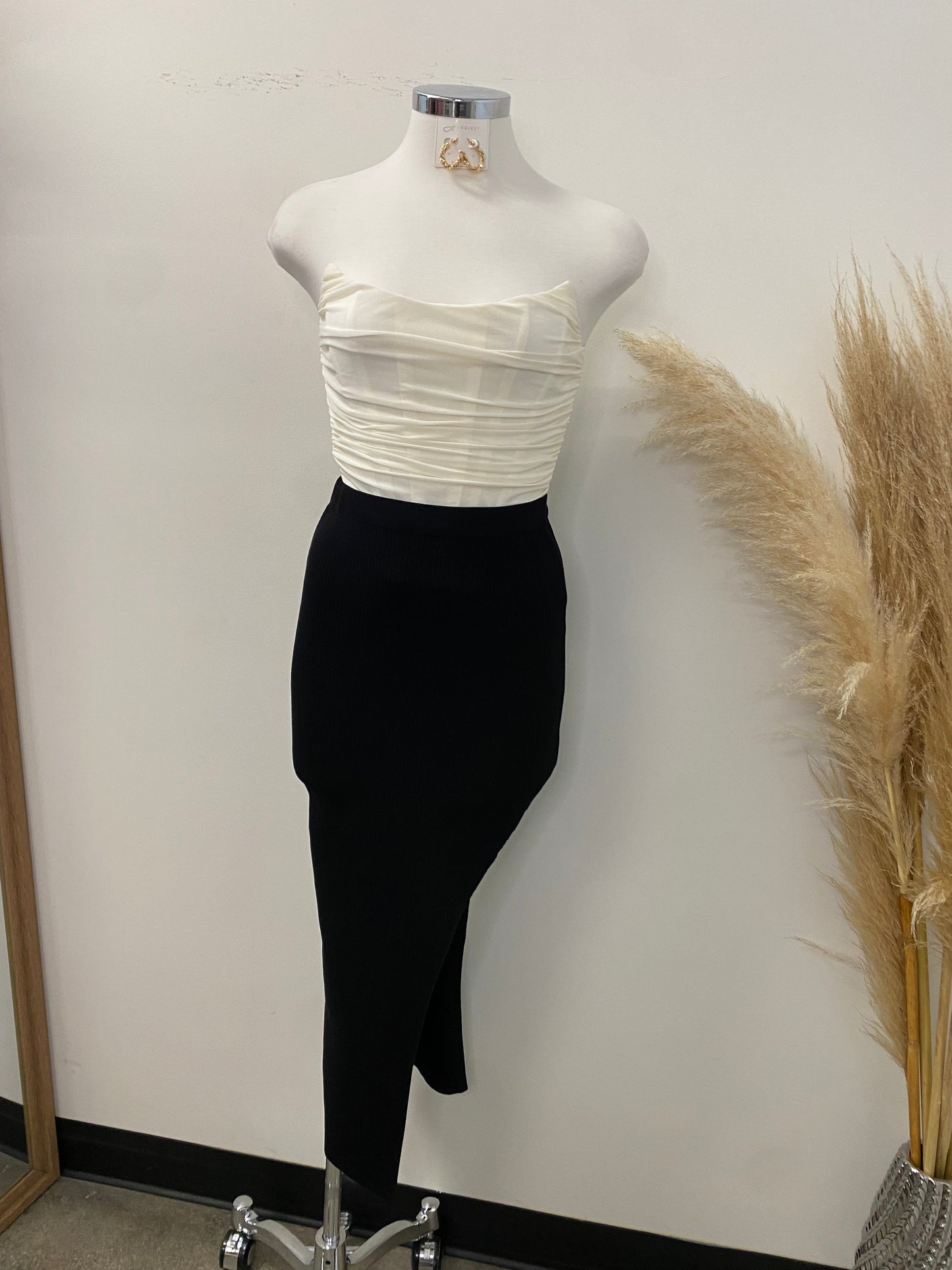 Liza Ribbed Long Skirt-Black