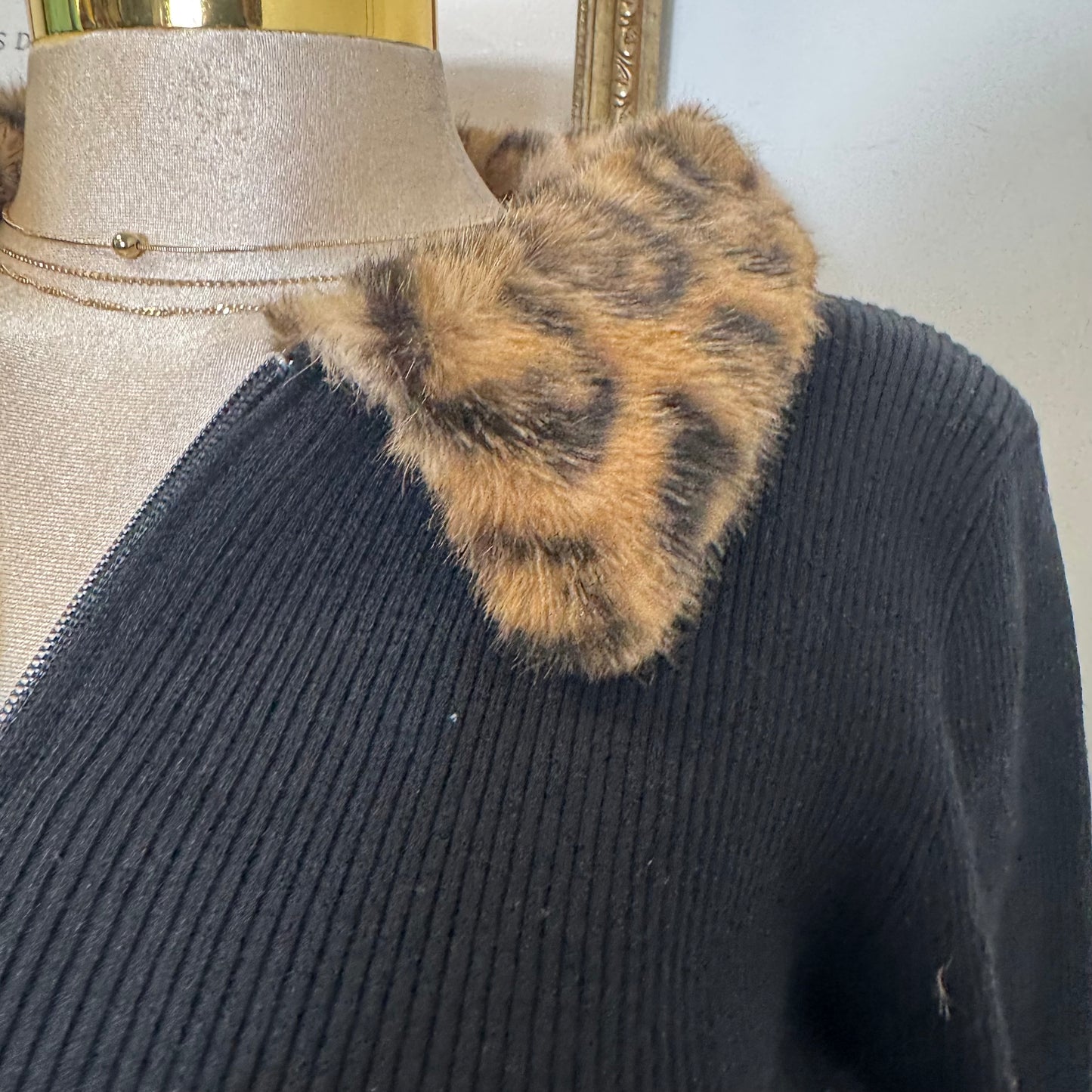 Leopard Fur Collard Double zip-Black