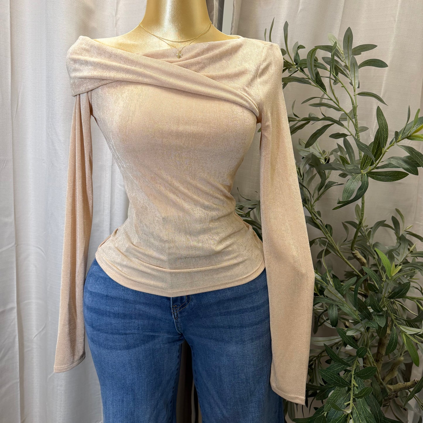 Off Shoulder twist Detail Mesh Top-Nude