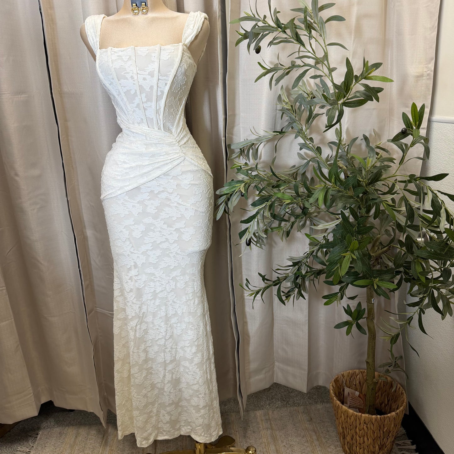 Bustier Bodice With Twist On the Side Maxi Dress-Cream (Copy)