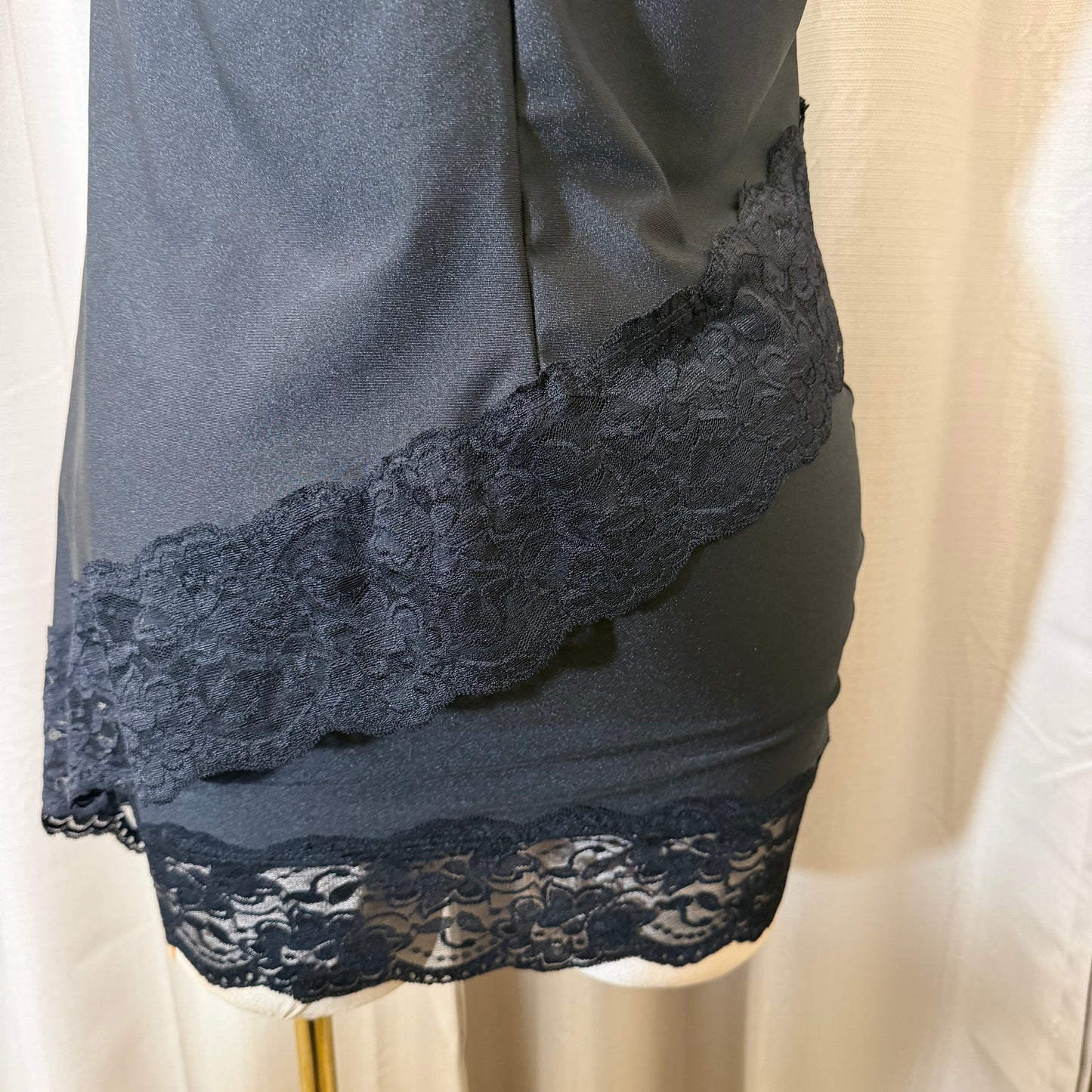 Asymmetrical Lace Skirt Set-Black