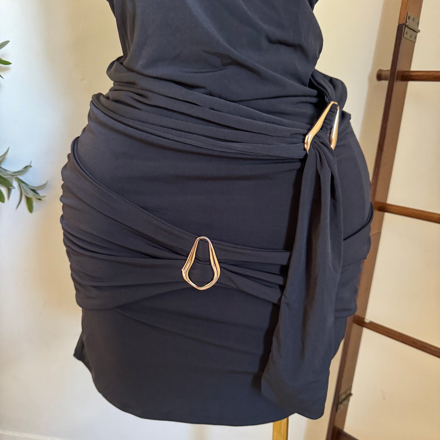 One Shoulder Dress with Gold Detail Plus size-Black