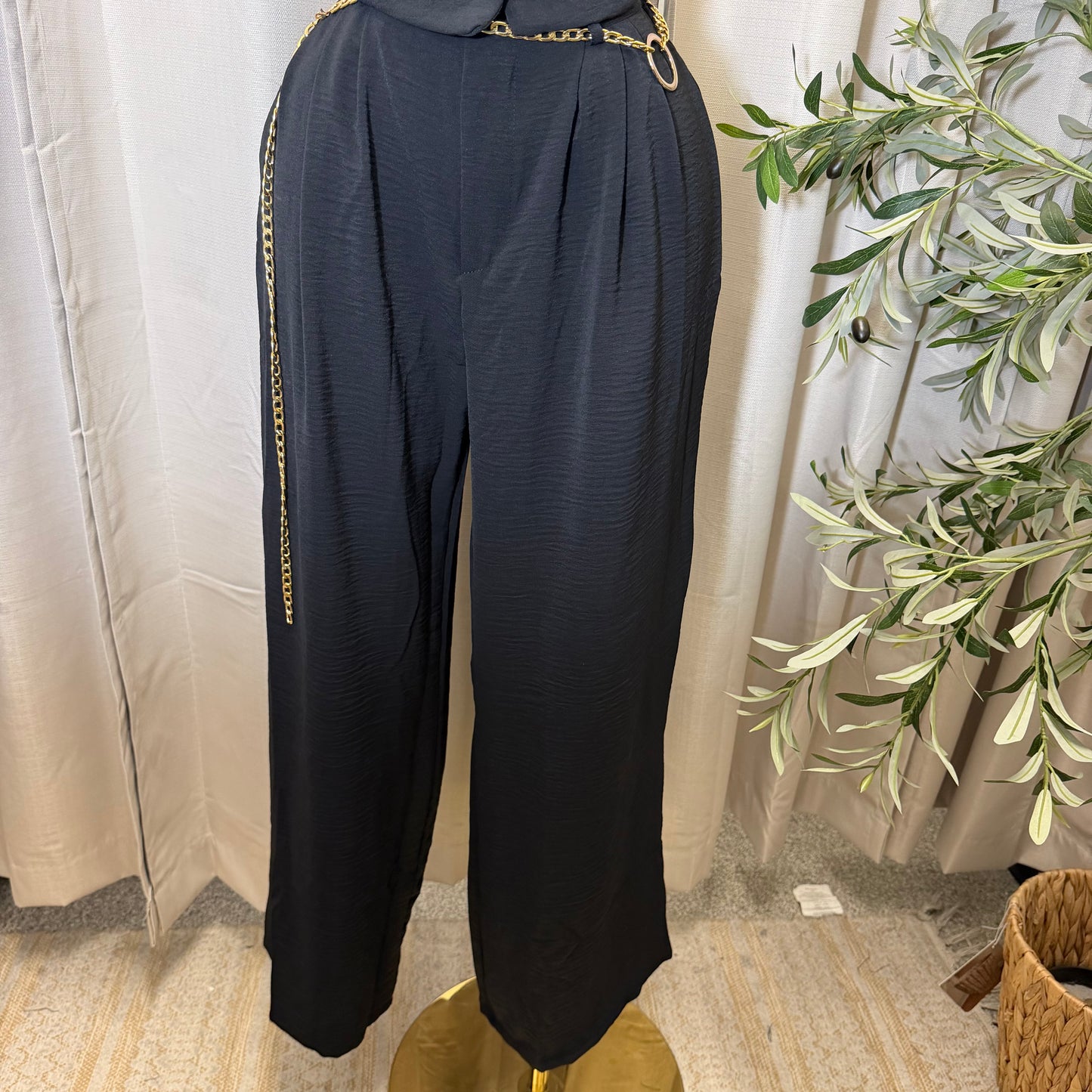 Front button Down Crop Top and Chain Belt Wide leg pant set-black