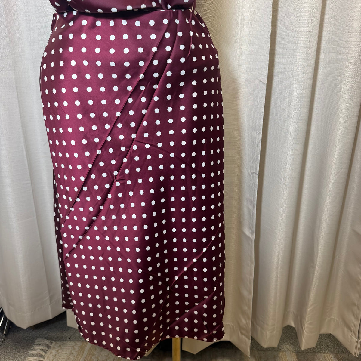PL-Satin Midi Skirt Polka Dot Top-Burgundy/White