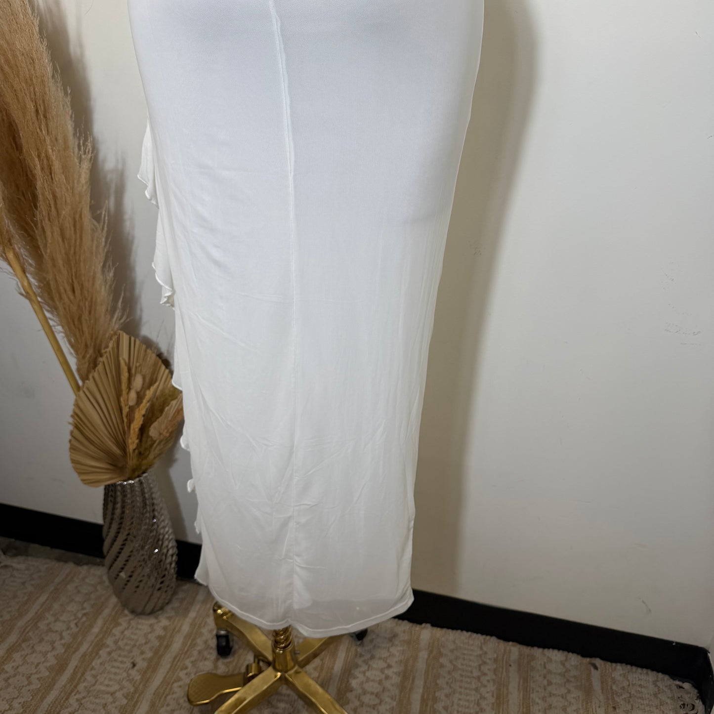 Elegant Ruched Silit Maxi Dress-Ivory