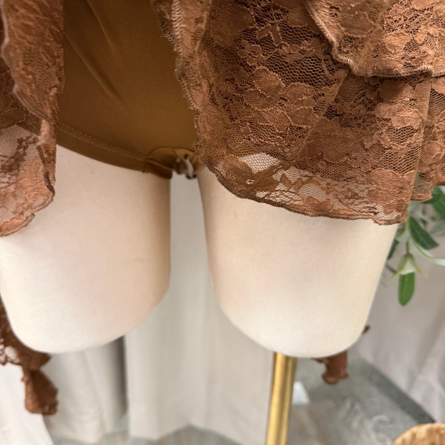 Lace Top and Ruffle Skirt Set-Brown