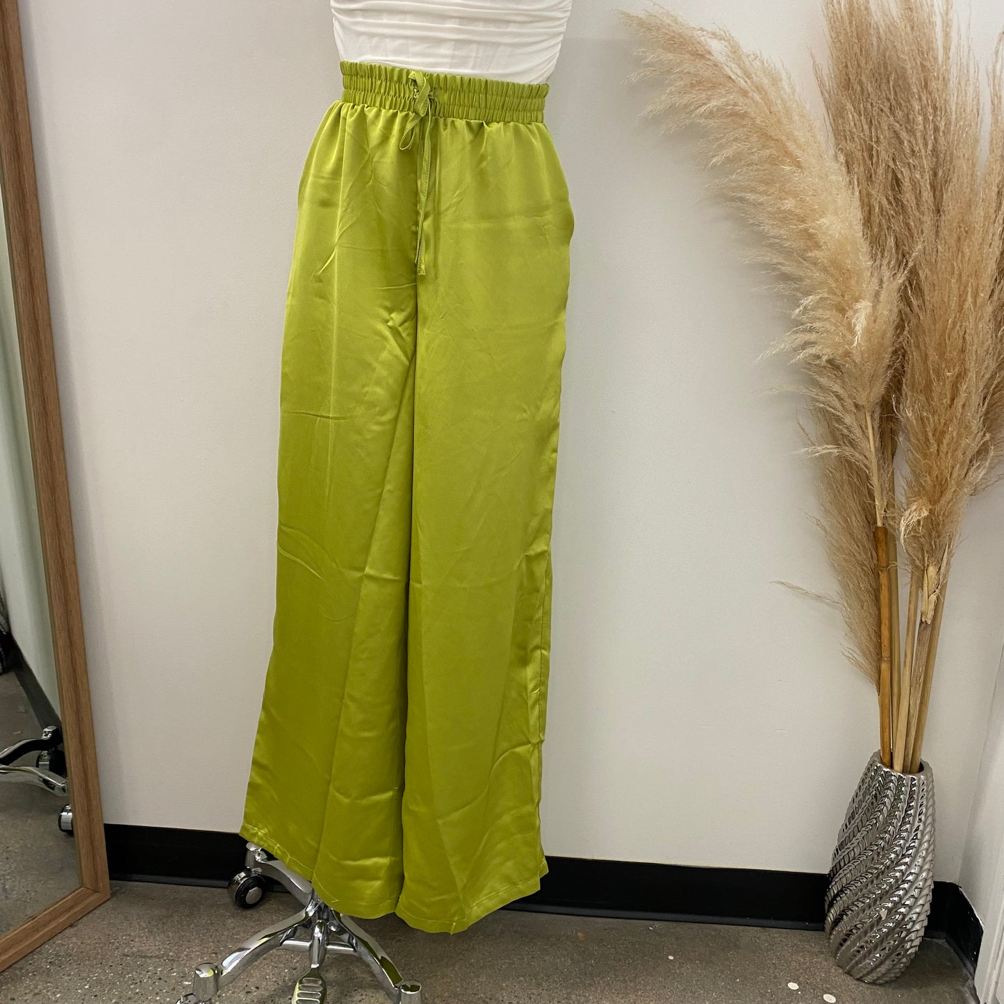 Larissa Satin Pants-Green