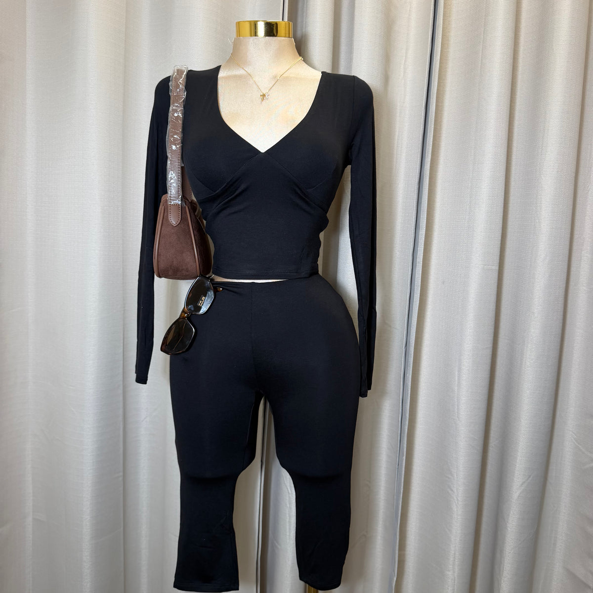 Deep Vneck Long Sleeve Crop Top with Seamed Bust Detail-Black