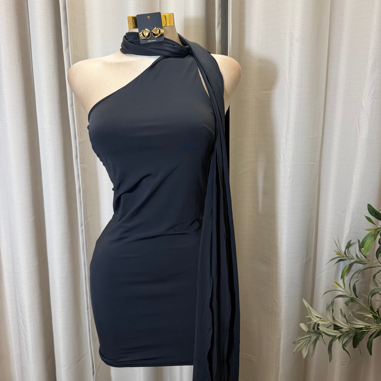 Thin Soft knit with scarf Dress-Black