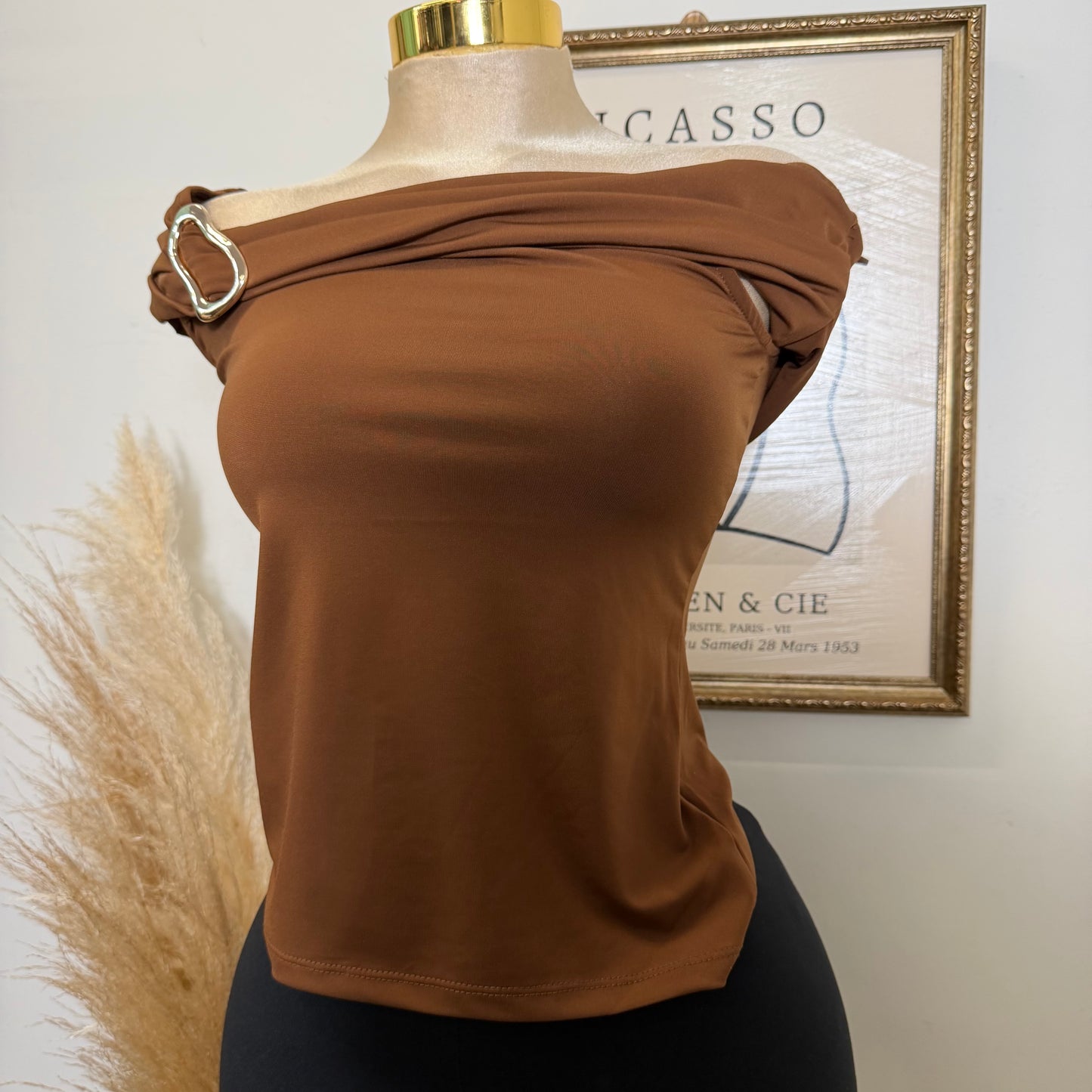 Off the shoulder Hardware Detail Top-Brown