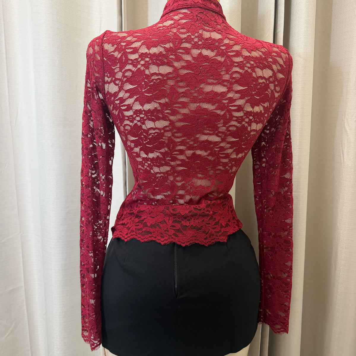Long sleeve Rose Top-Burgundy
